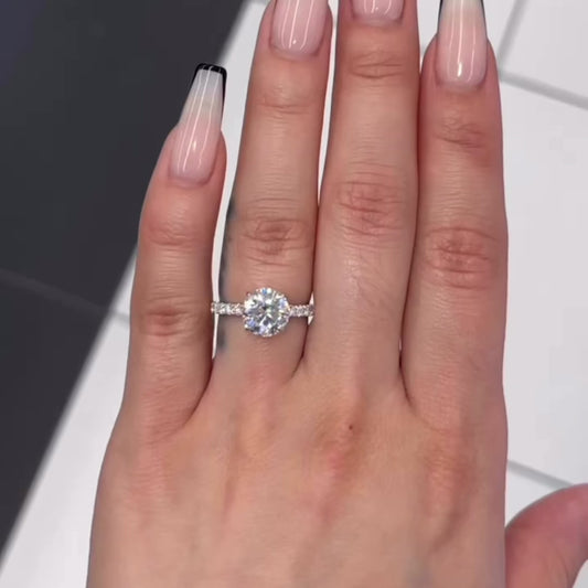 2.5 Ctw Round-Cut Diamond Ring in 14K Gold