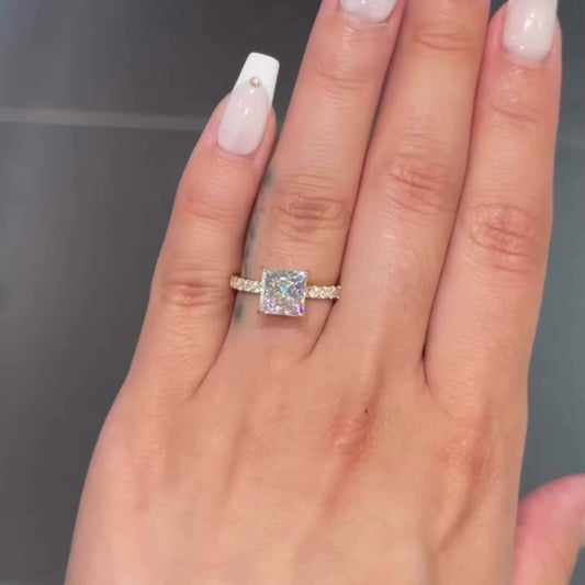 2.5 Ctw Princess-Cut Diamond Ring in 14K Gold