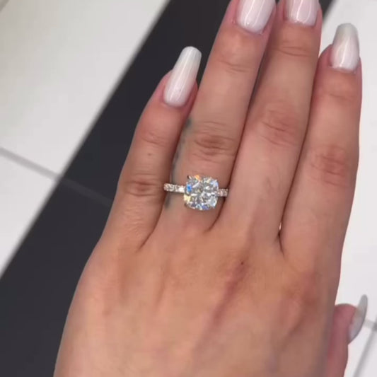 3.5 Ctw Cushion-Cut Diamond Ring in 14K Gold